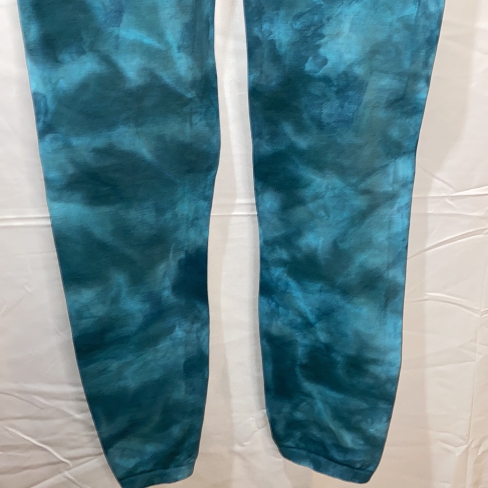 NWT!! Free People Good Karma Tie Dye Leggings Medium Large - Picture 8 of 15